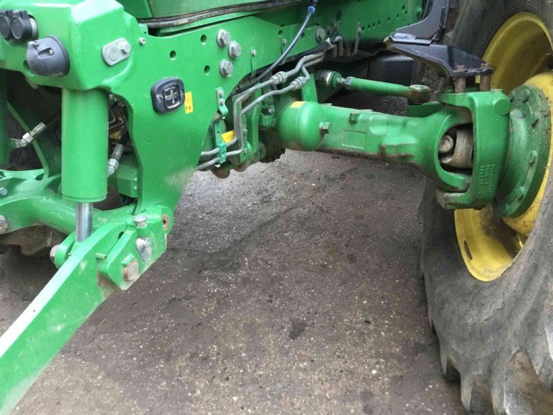 John Deere 6195R MY17 AP 40