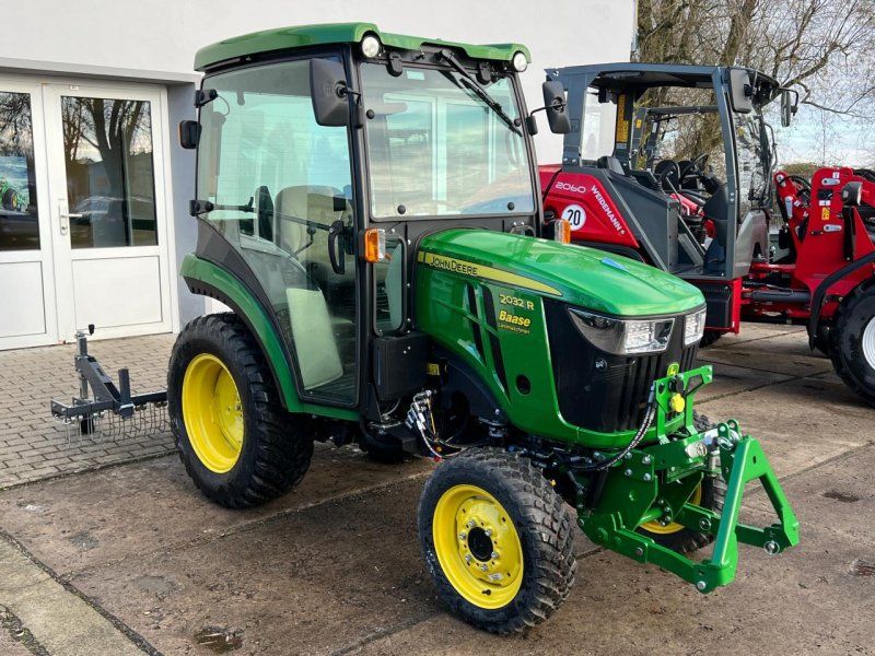 John Deere 2032R Kompaktschlepper