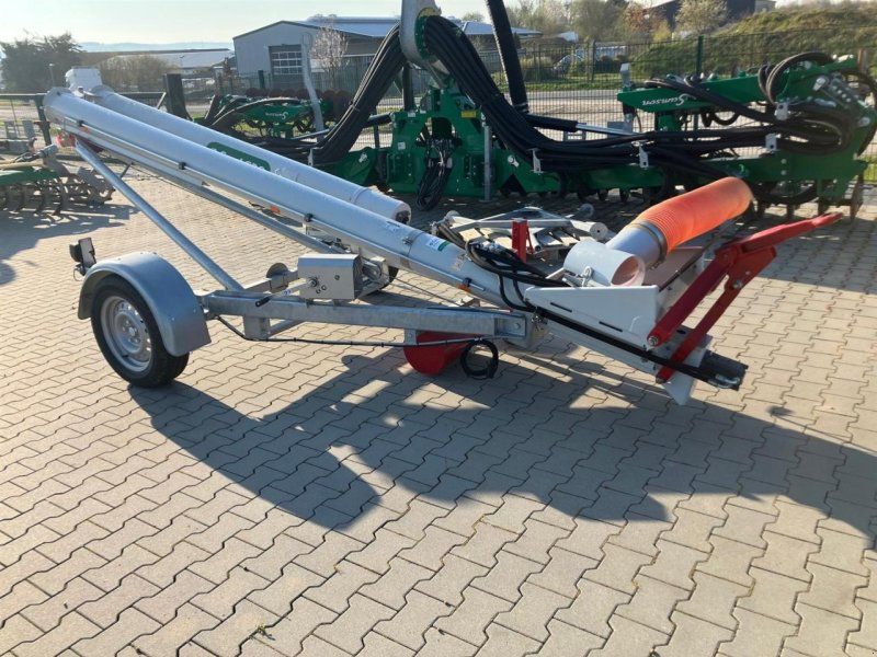 CanAgro HD 824 VT MK