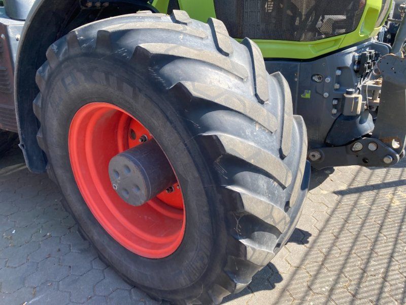Claas Axion 870 CMatic Cebis