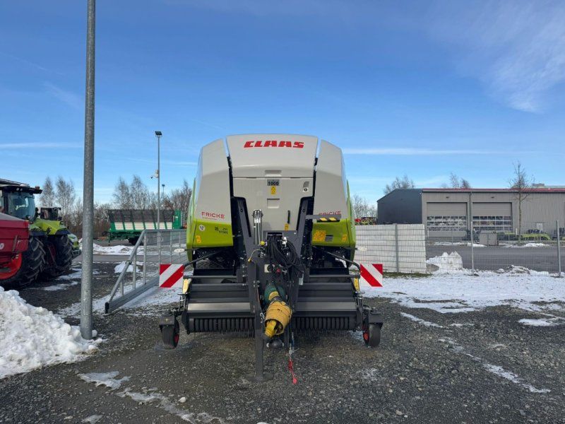 Claas Quadrant 5200 Evolution FC Tandem