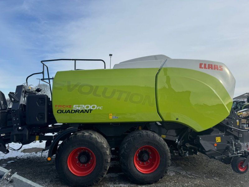 Claas Quadrant 5200 Evolution FC Tandem