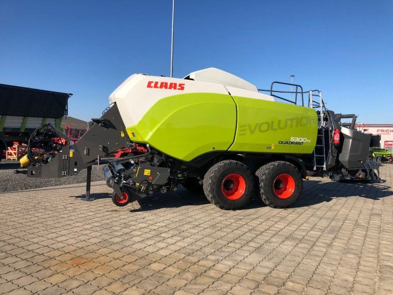 Claas Quadrant 5300 Evolution FC Tandem