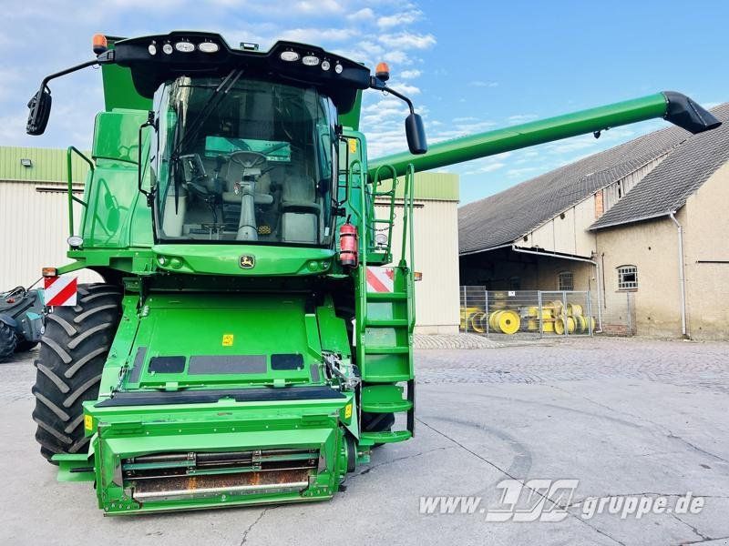 John Deere W660