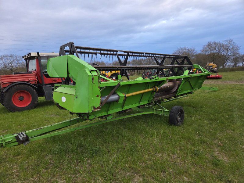 Deutz-Fahr 6,0 m Schneidwerk