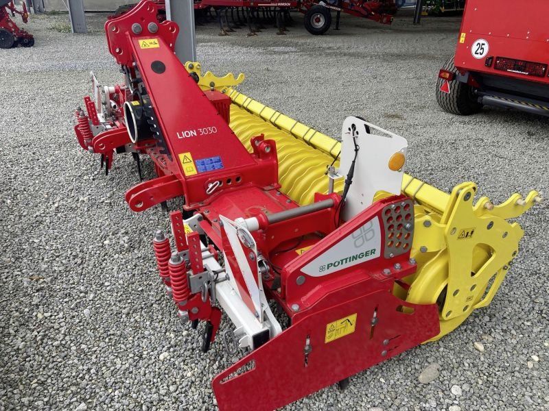 Pöttinger LION 3030 CLASSIC