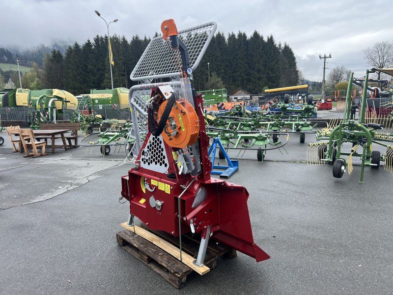 Tajfun EGV65 AHK SG mit HAFO-Hilfswinde