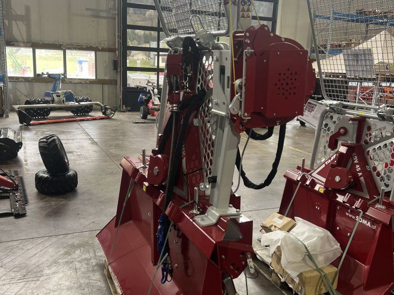 Tajfun EGV85 AHK SG mit Hilfswinde HW 550