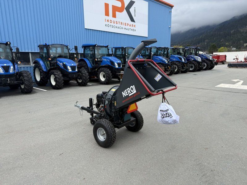 SH-150 PRO mobiler Häcksler bis zu 12cm Äste