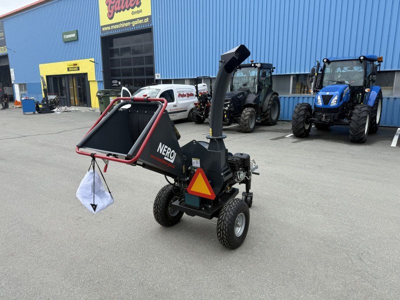 SH-150 PRO mobiler Häcksler bis zu 12cm Äste