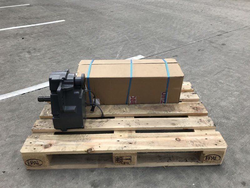 Zuidberg Frontzapfwelle zu Fendt 500er SCR oder S4