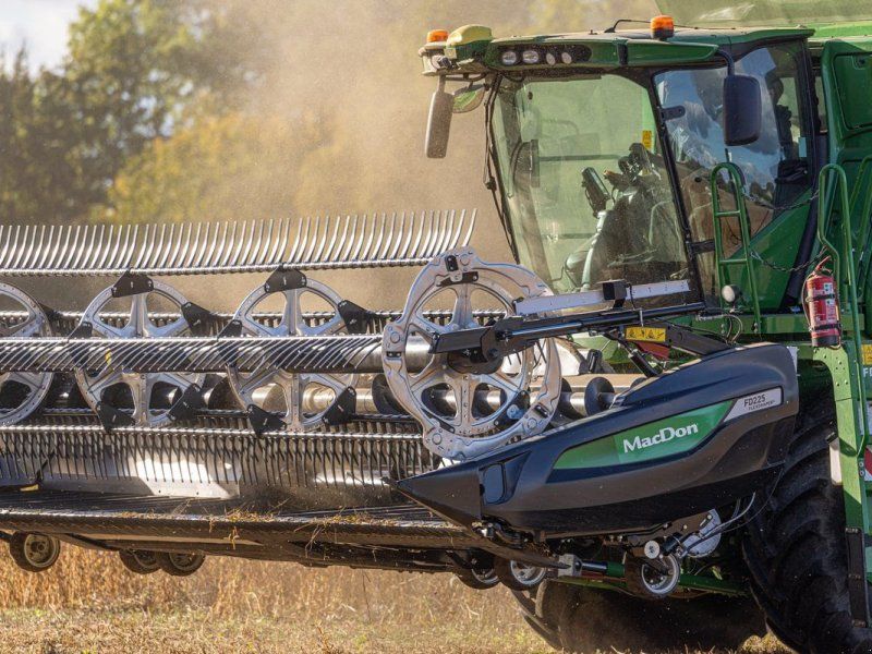 MacDon FD225 7,6m