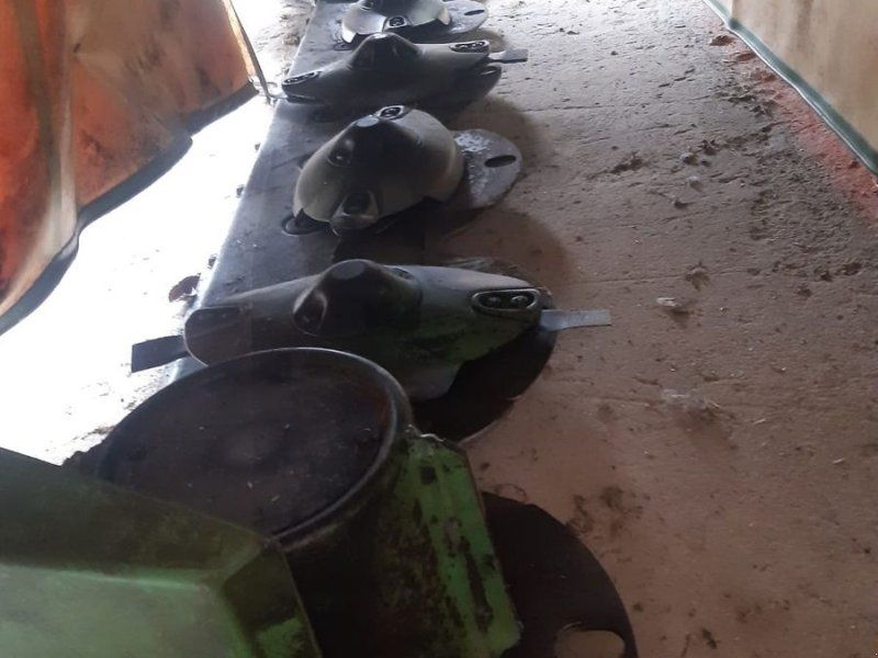 Krone EC F 320 M Gen. 2 mit Pendelbock