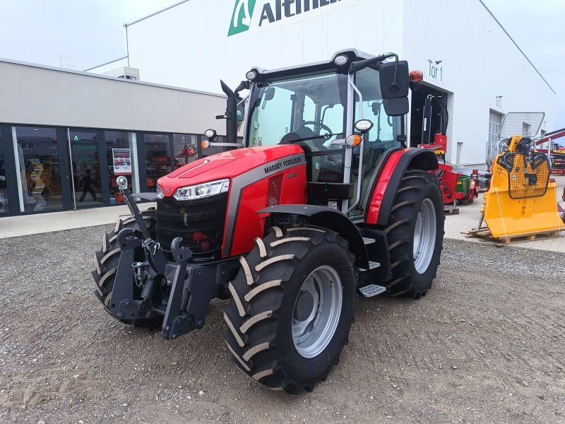 Massey Ferguson 5M.115