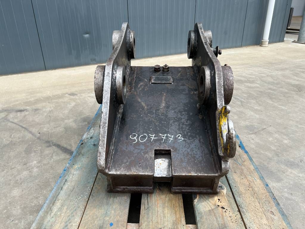 Gjerstad Volvo S1 - M318D / 320D / 320E / 320F / 323D / 32