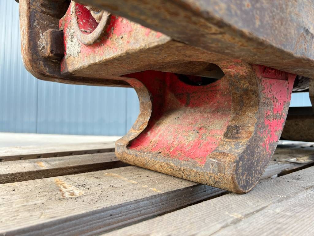 Miller Caterpillar 325 / 329 Geith