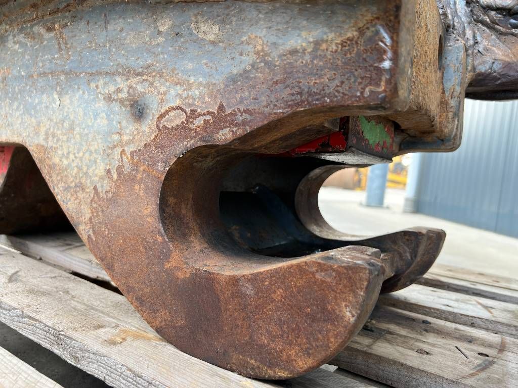 Miller Caterpillar 325 / 329 Geith