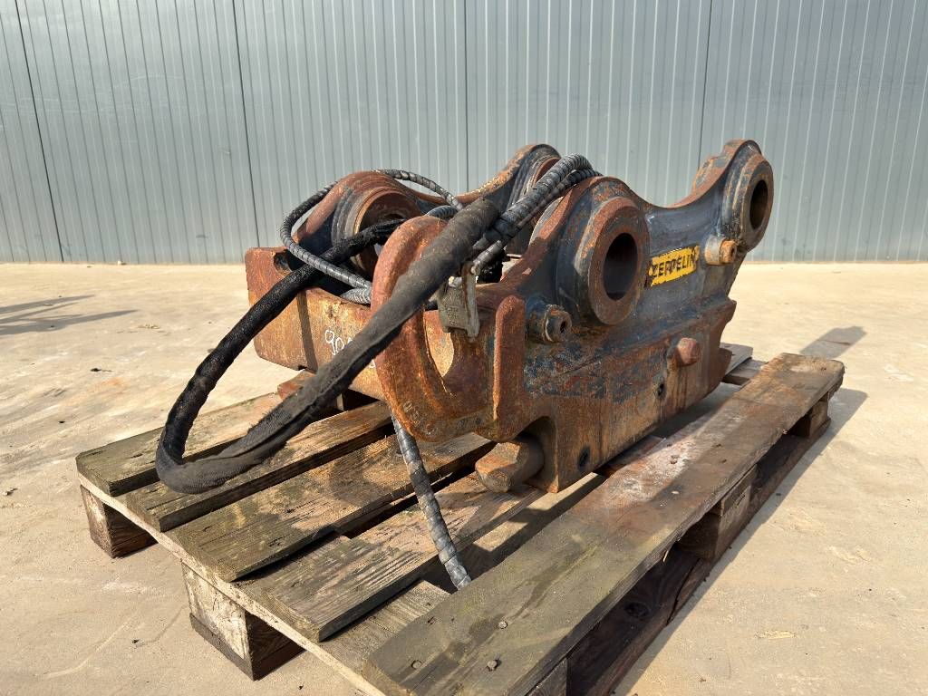 OilQuick OQ70/55 - 329D / 329E / 330F