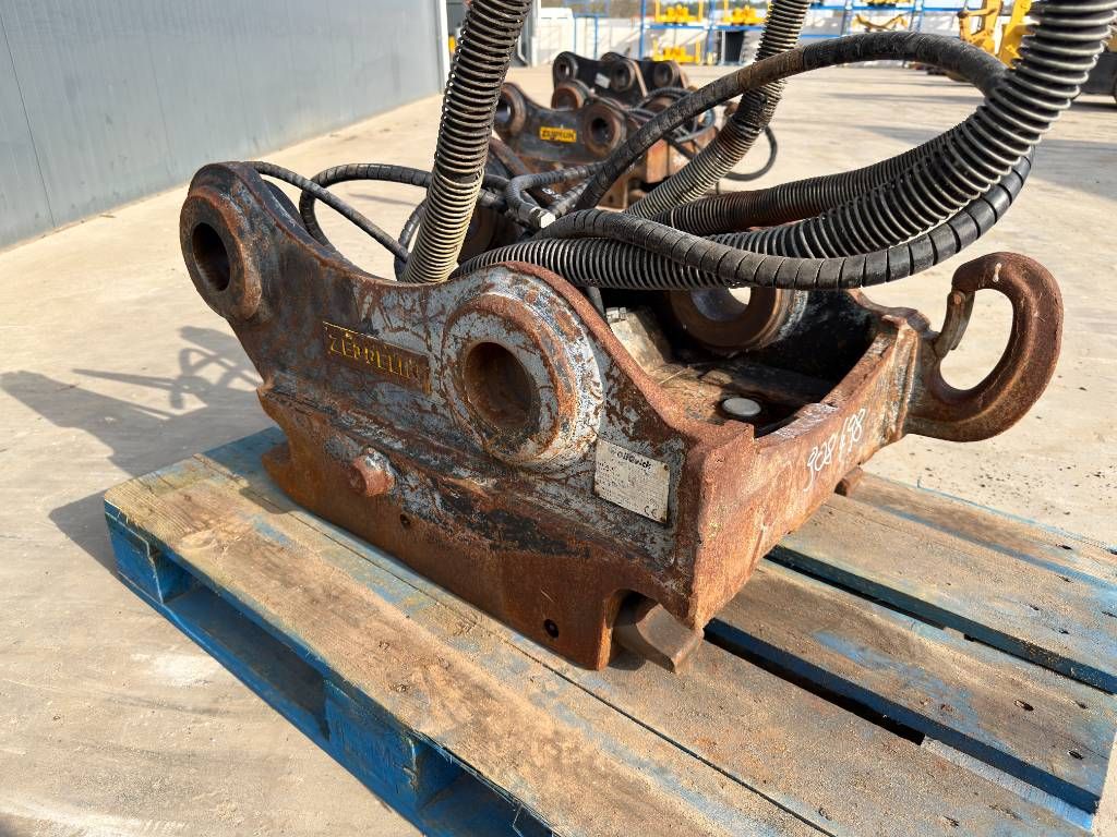 OilQuick OQ70/55 - 329D / 329E / 330F