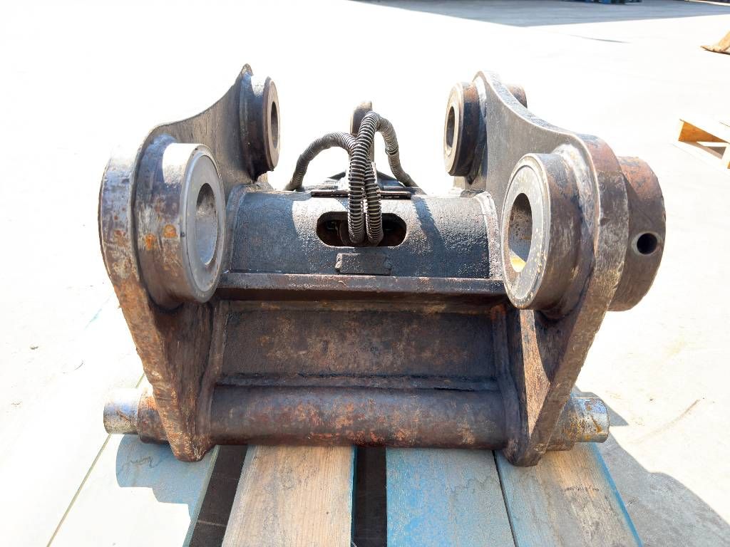 Verachtert CW40 - M318D / 320D / 320E / 320F / 323D / 323E /