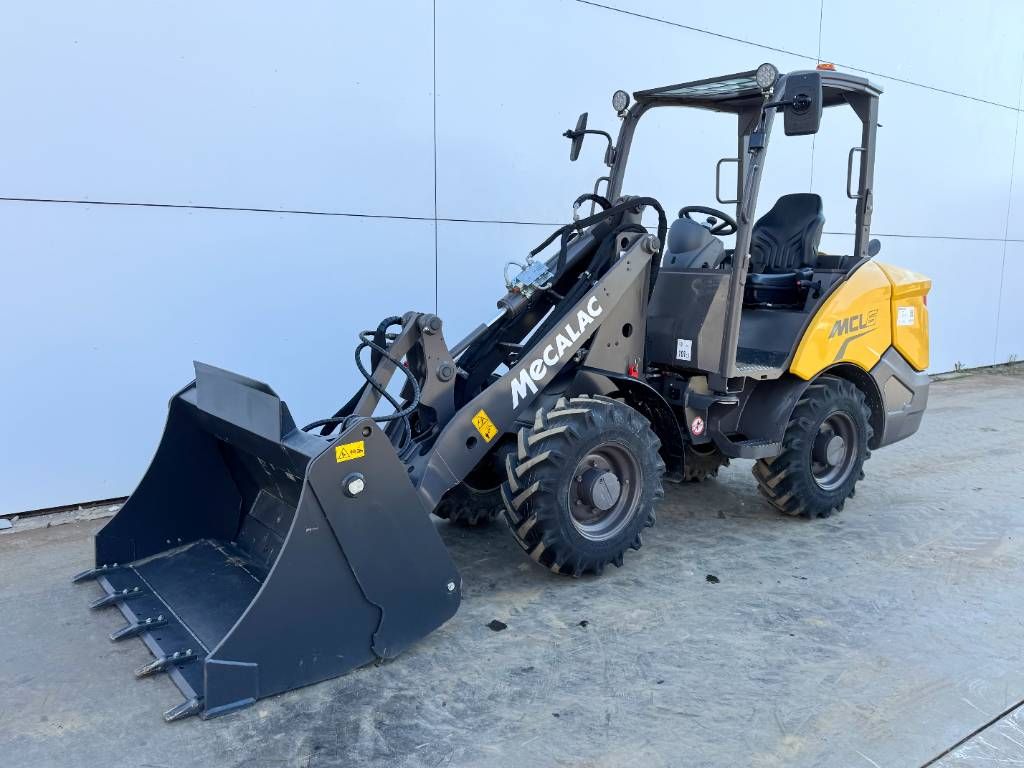 Mecalac MCL 6 - NEW / UNUSED / Bucket + Forks