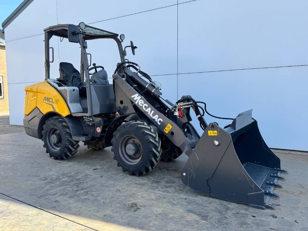 Mecalac MCL 6 - NEW / UNUSED / Bucket + Forks