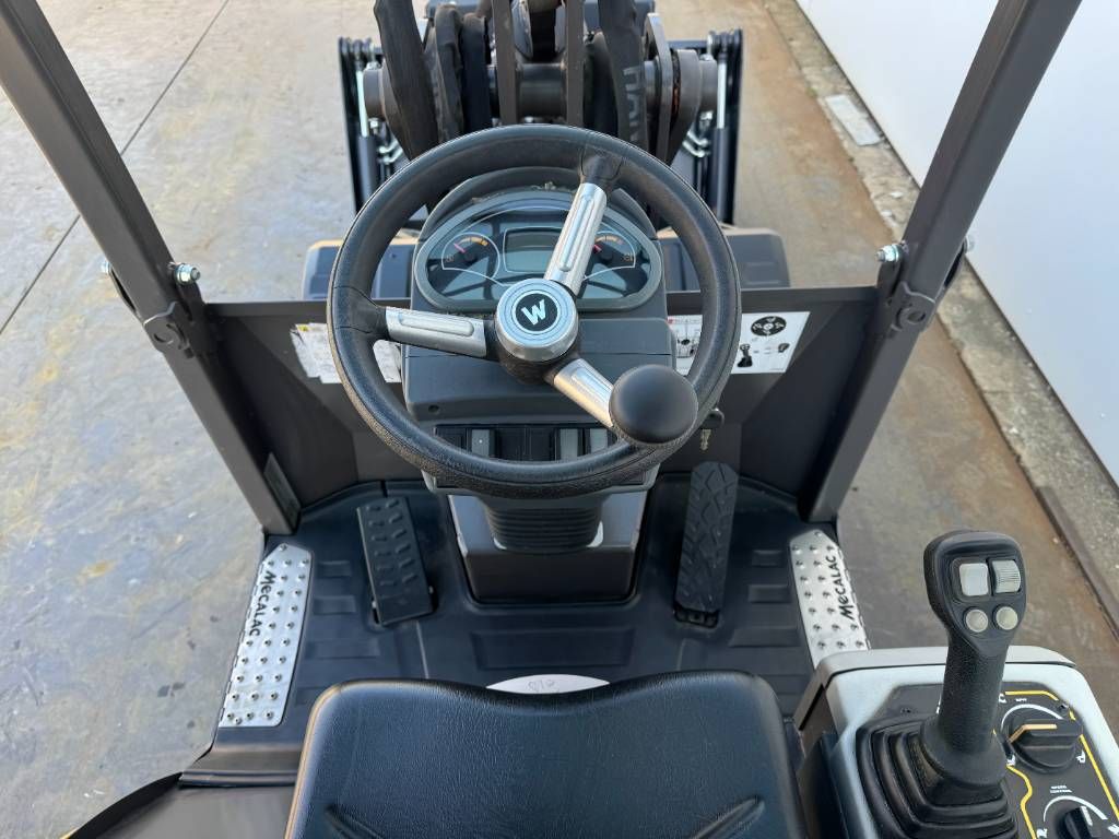 Mecalac MCL 6 - NEW / UNUSED / Bucket + Forks