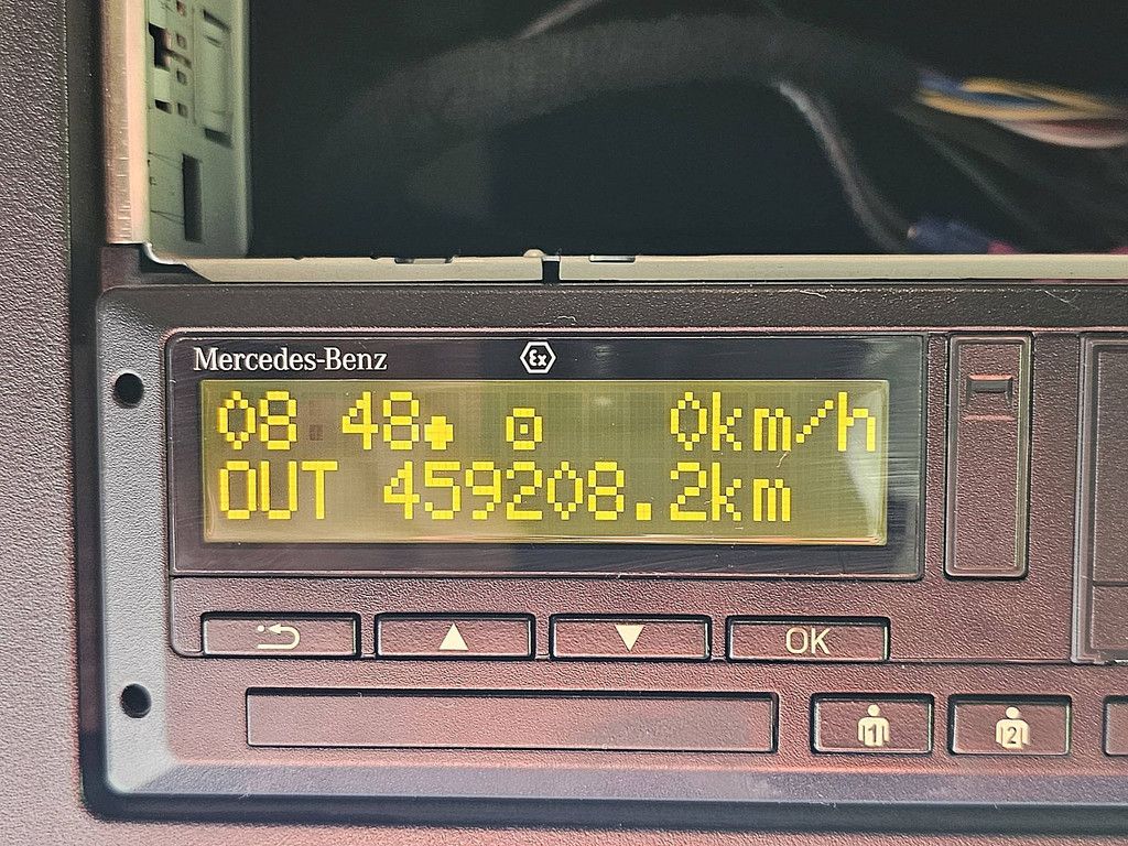 MERCEDES-BENZ ACTROS 1843