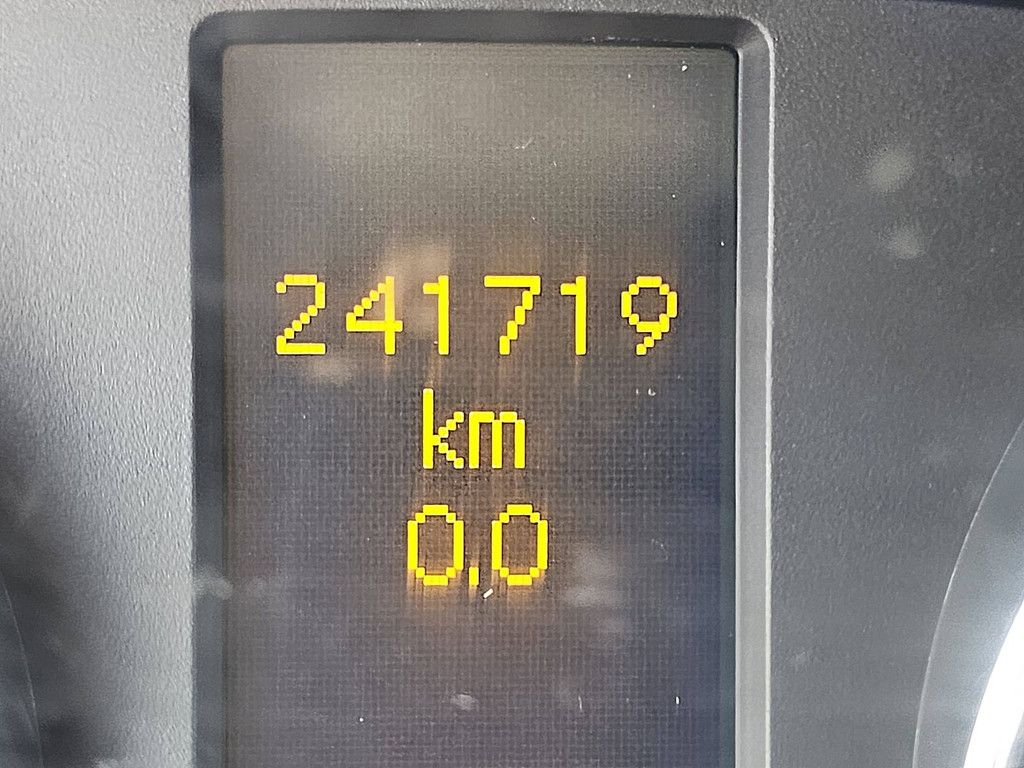 MERCEDES-BENZ SPRINTER 319 v6 3.0ltr ac aut