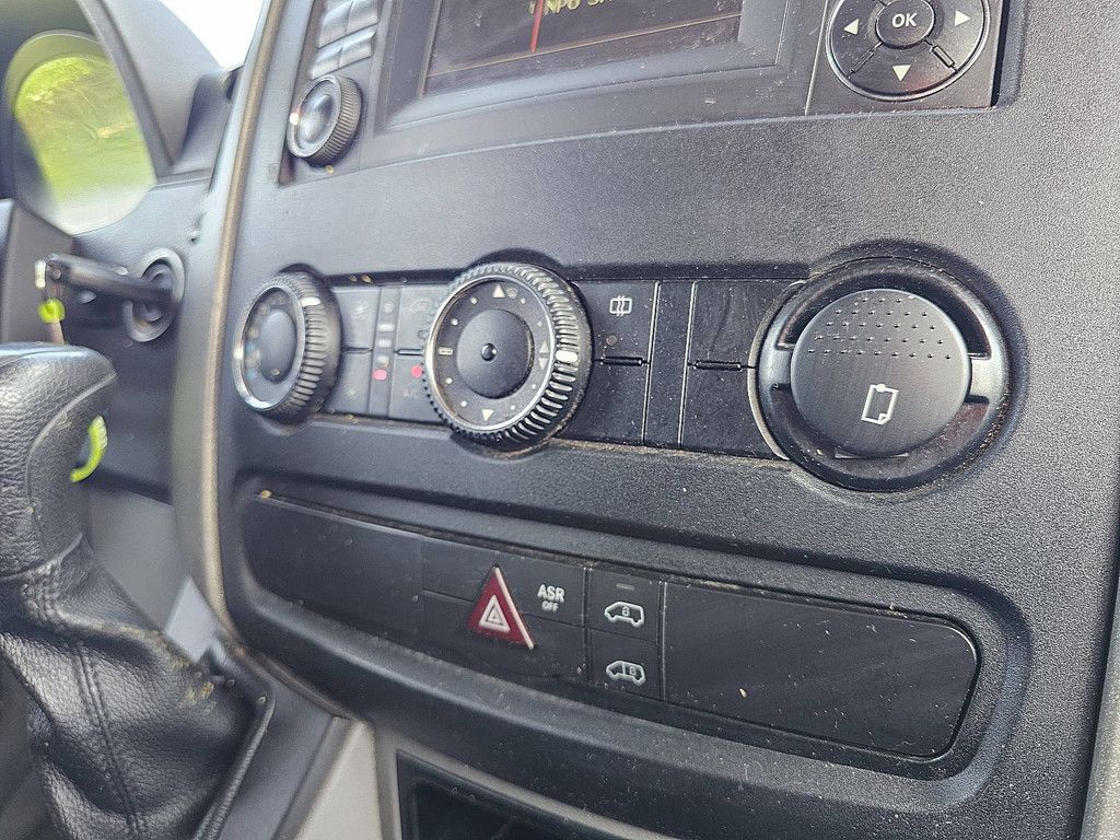 MERCEDES-BENZ SPRINTER 319 v6 3.0ltr ac aut