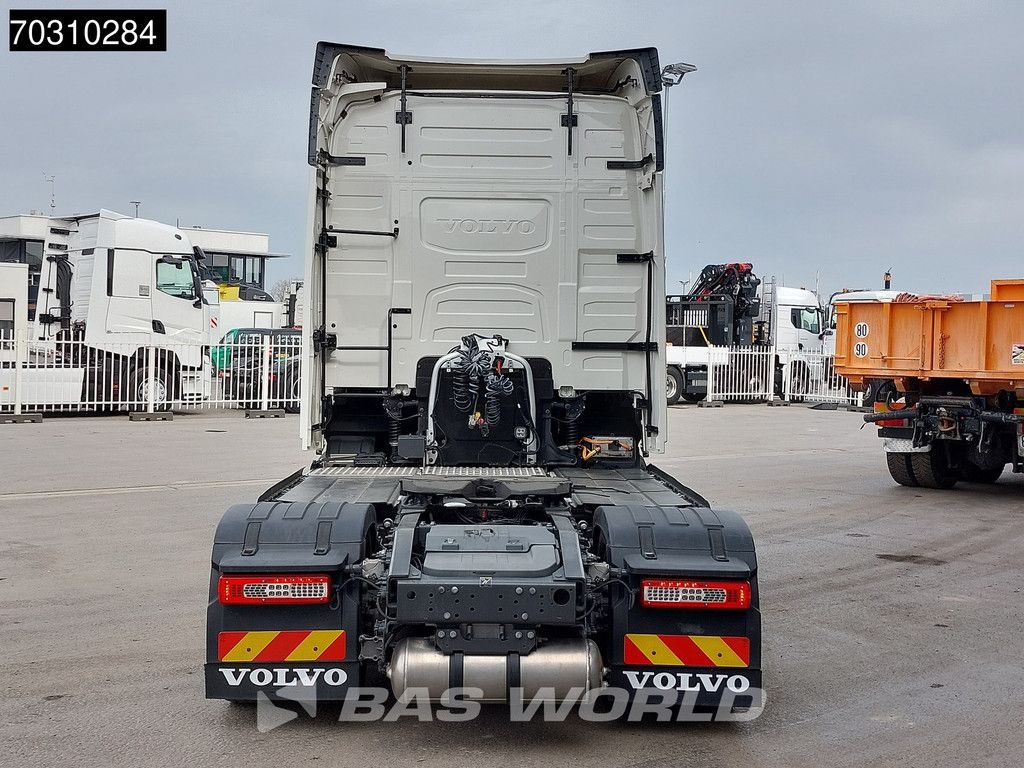 Volvo FH 490 4X2 490 kW - WLTP 300km - 540 kWh (6 batteries)