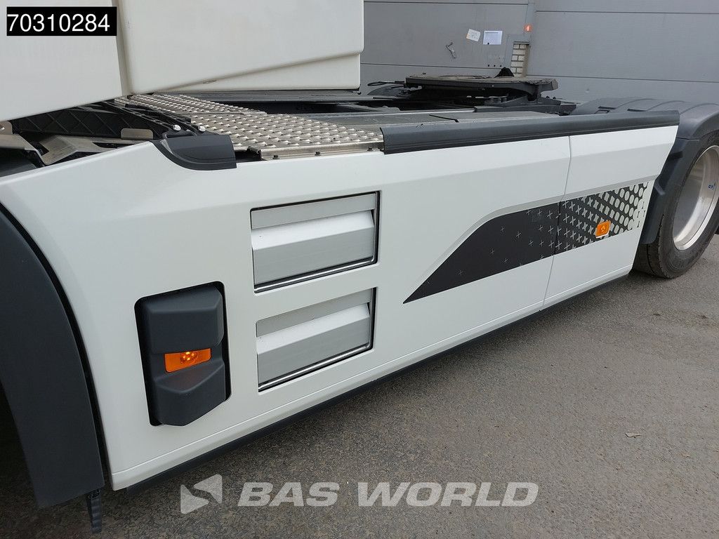 Volvo FH 490 4X2 490 kW - WLTP 300km - 540 kWh (6 batteries)
