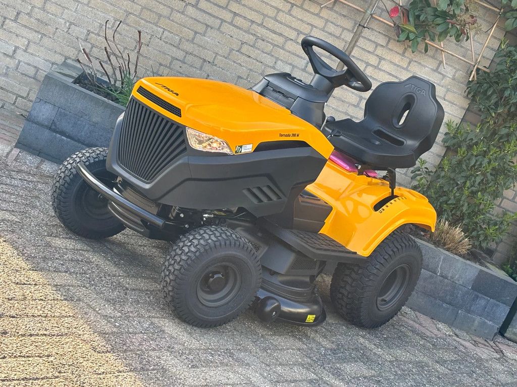 Stiga Zitmaaier met mulch / zijuitworp en trekhaak!