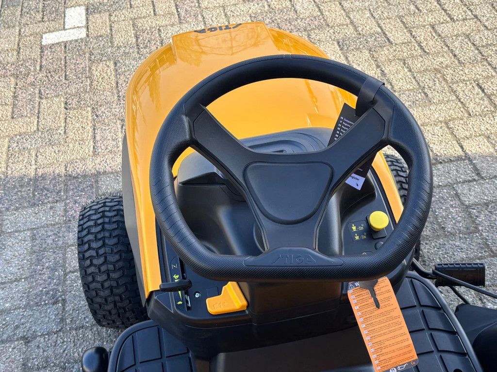 Stiga Zitmaaier met mulch / zijuitworp en trekhaak!