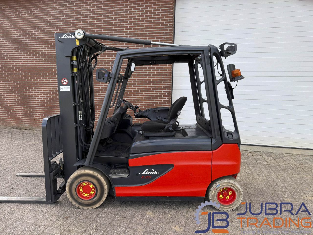 Linde E25L-01 Elektrostapler | 2013 | 14415Std | 2,5T | 4,7M