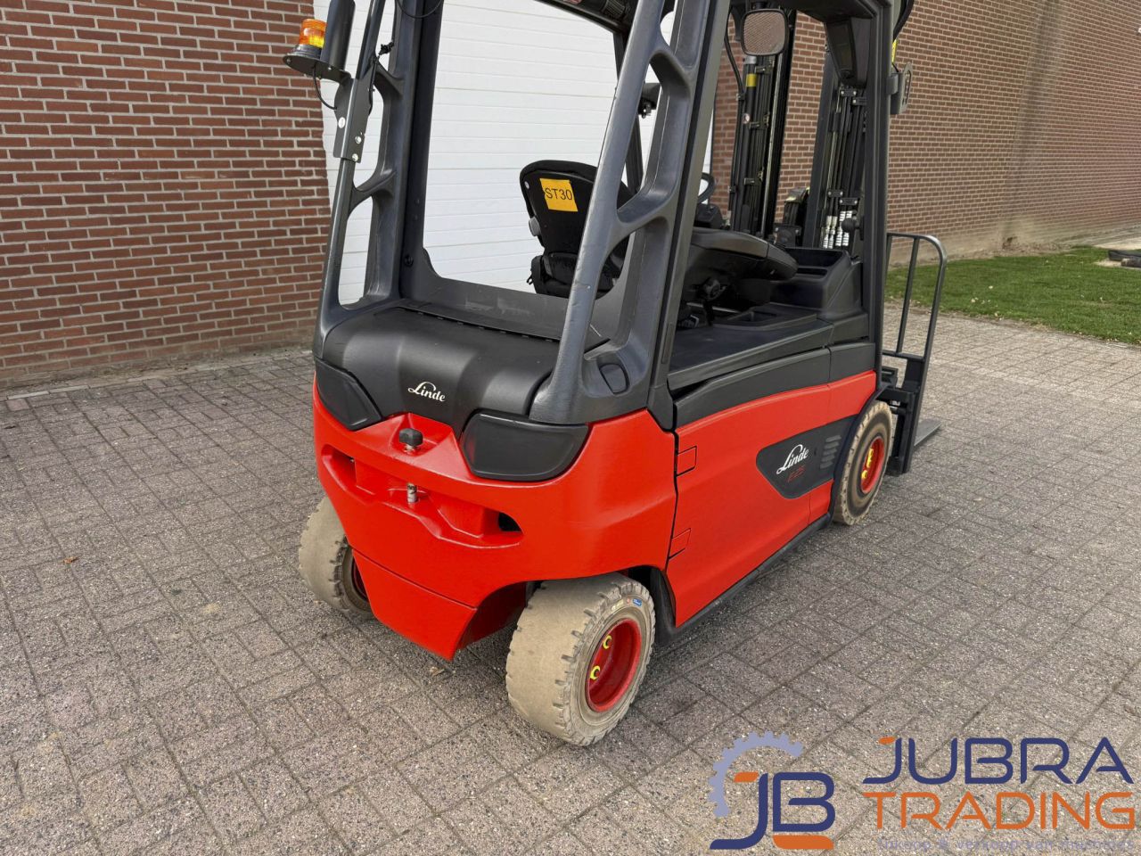 Linde E25L-01 Elektrostapler | 2013 | 14415Std | 2,5T | 4,7M