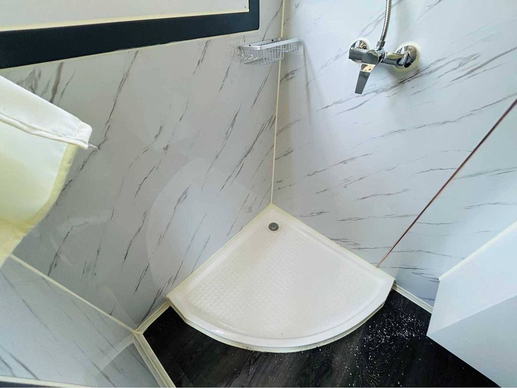 Mobile Wohneinheit mit Badezimmer 2026