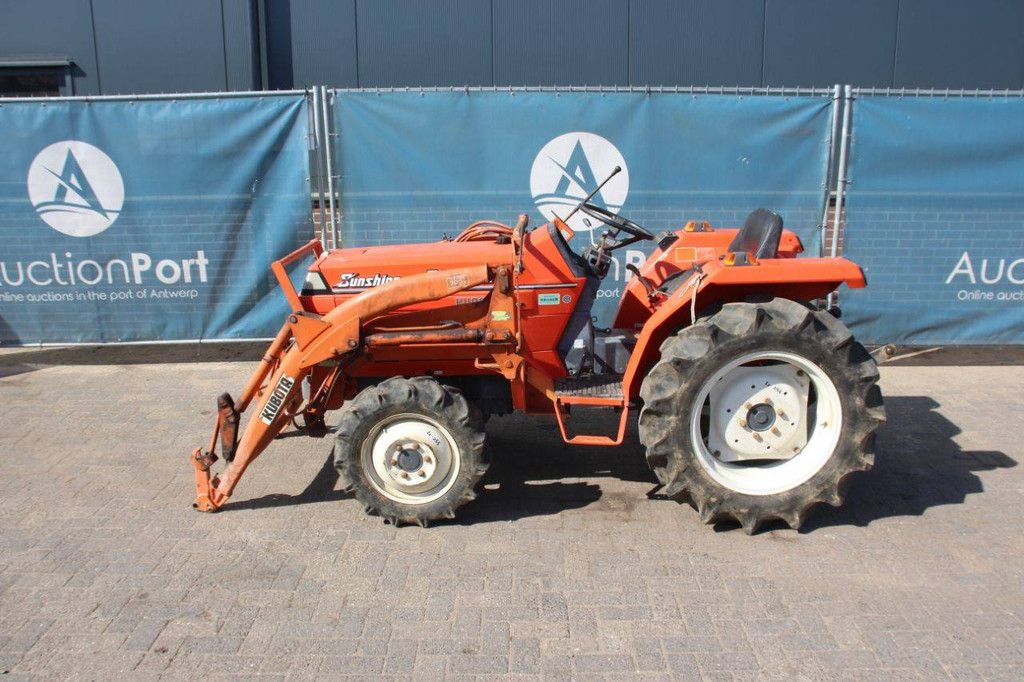 Kubota ZL1-255 Mini Tractor Diesel 24 hp with front loader