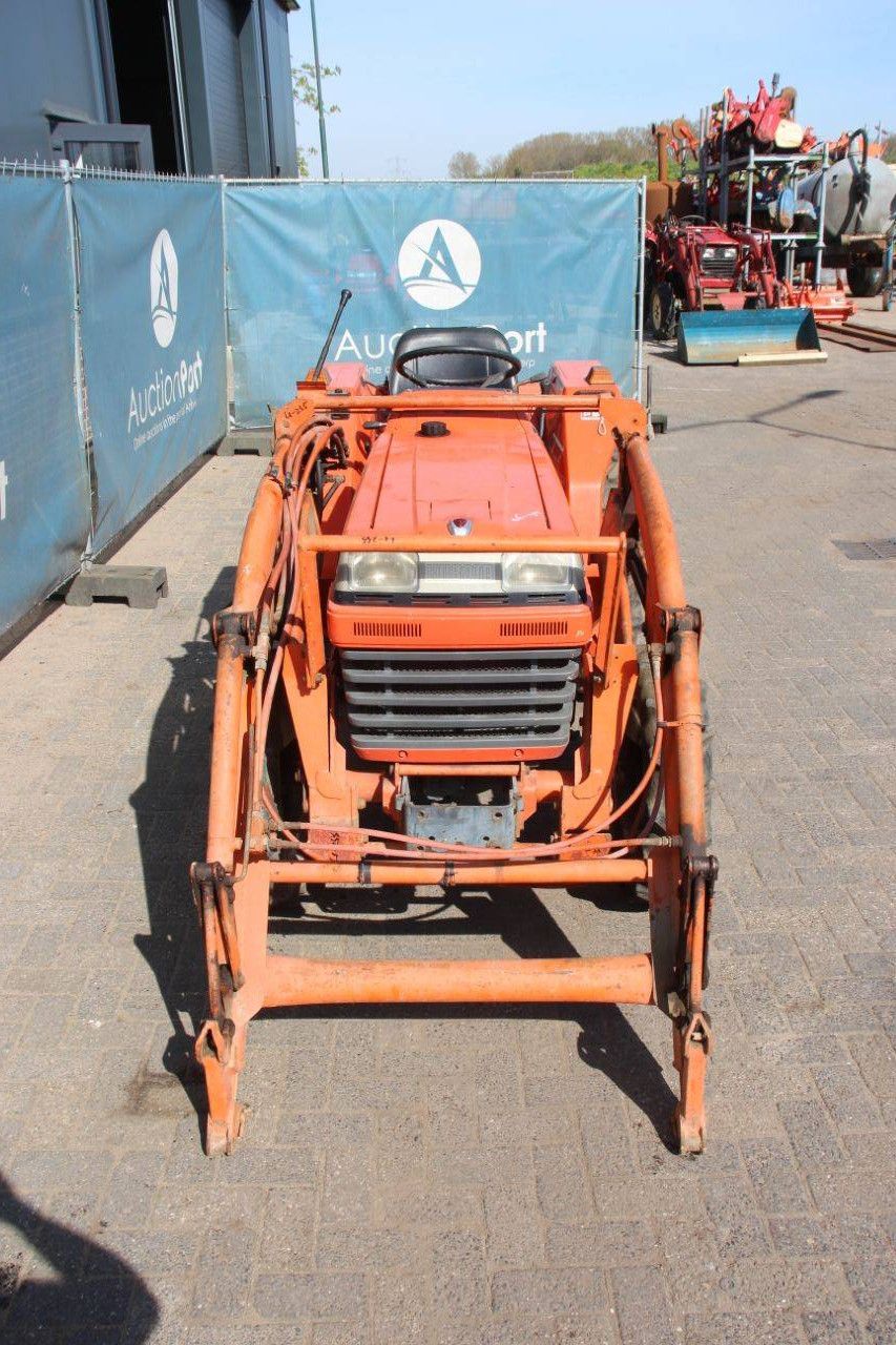 Kubota ZL1-255 Mini Tractor Diesel 24 hp with front loader