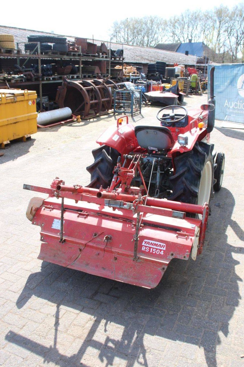Kleintraktor Yanmar YM2310 Diesel 23 PS mit Grubber