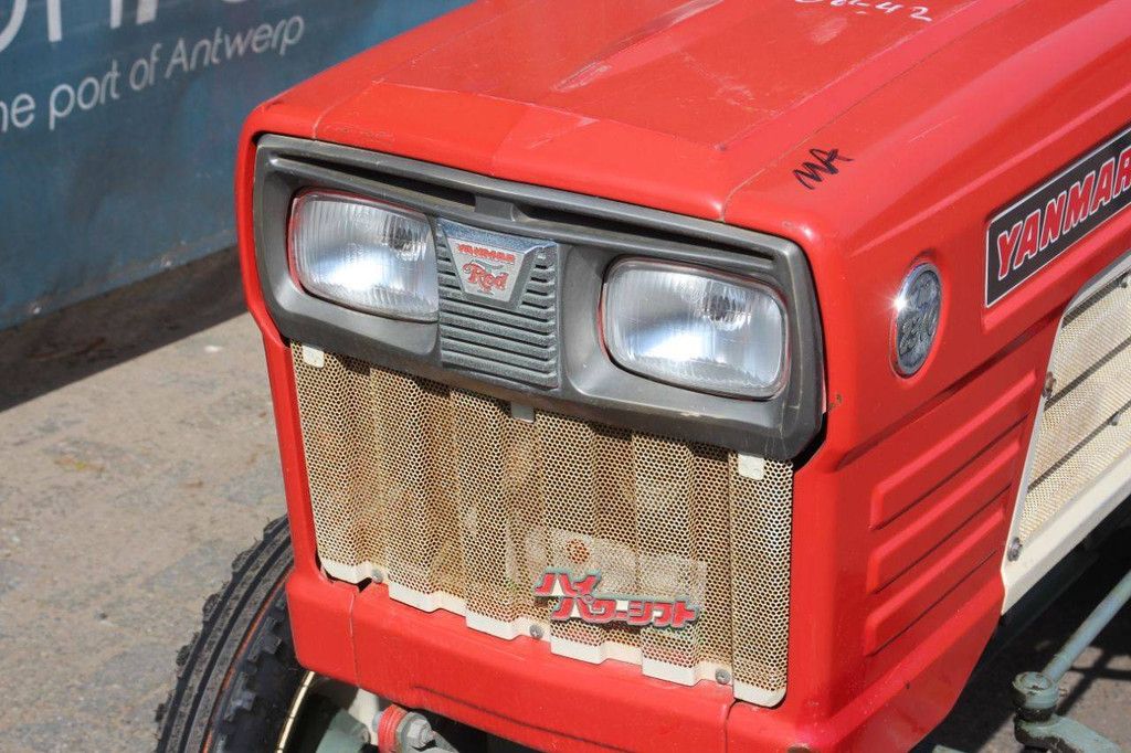 Kleintraktor Yanmar YM2310 Diesel 23 PS mit Grubber