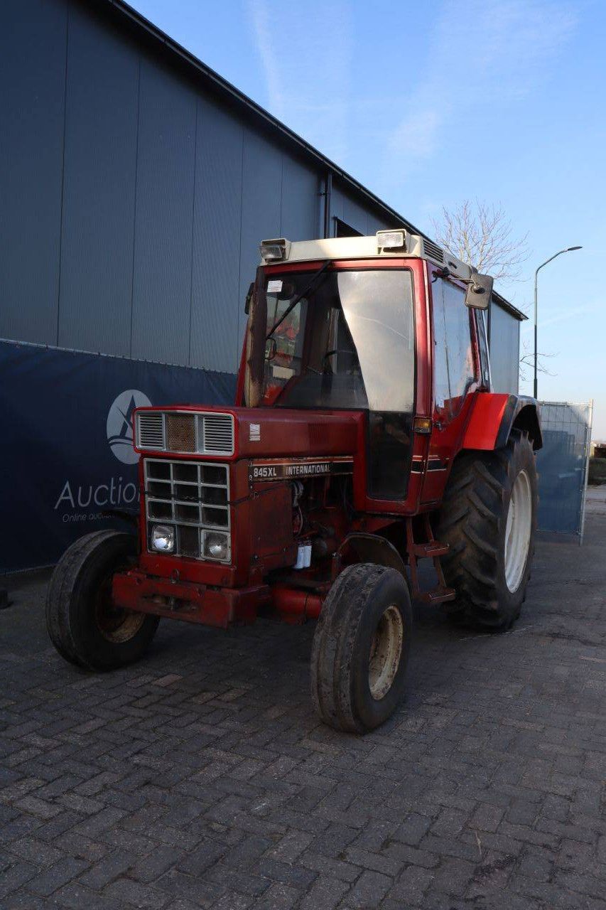 Tractor International 845 XL Diesel 60kW 1982 (Margin)