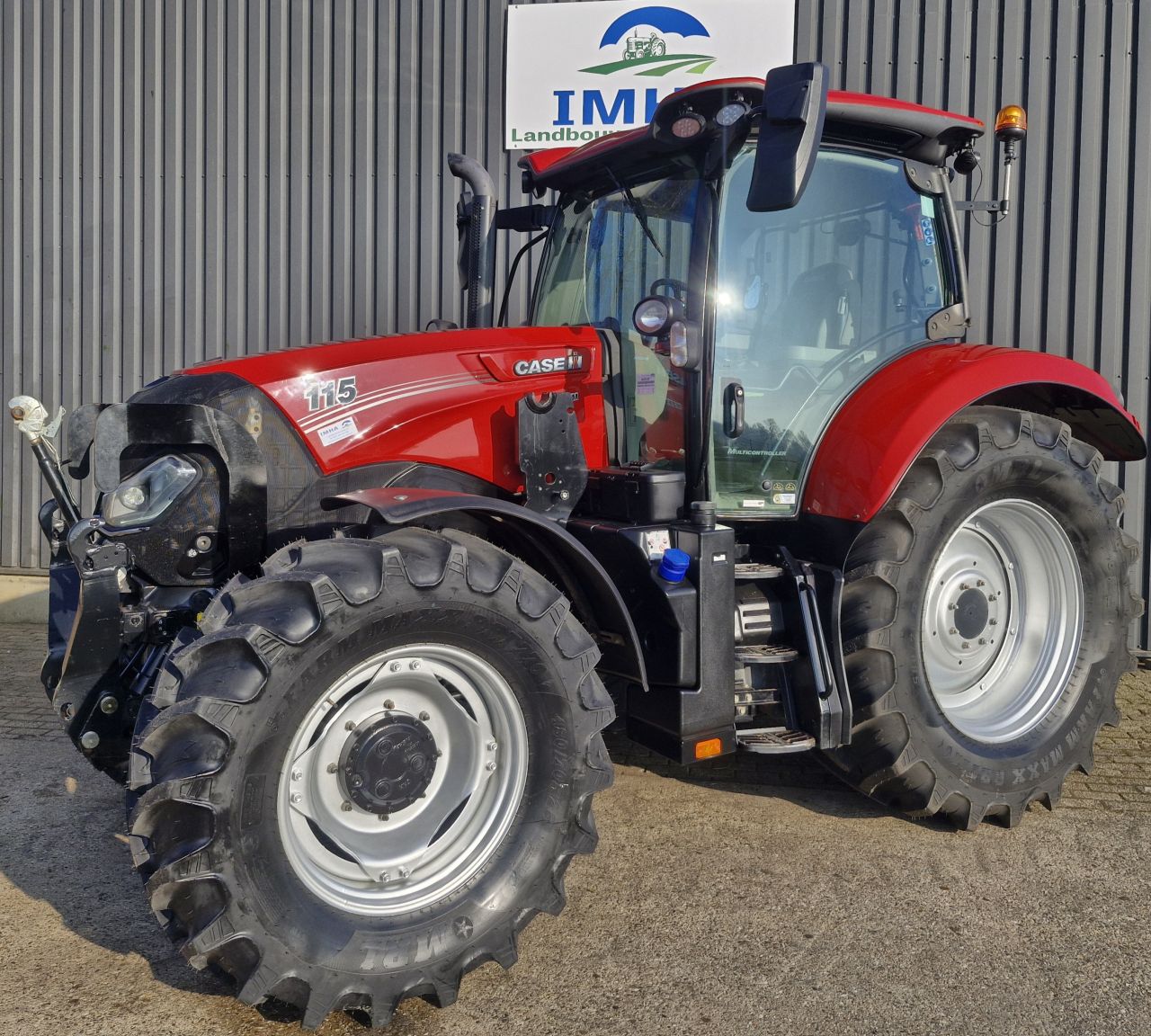 Case maxxum 115 multicontroller AD8