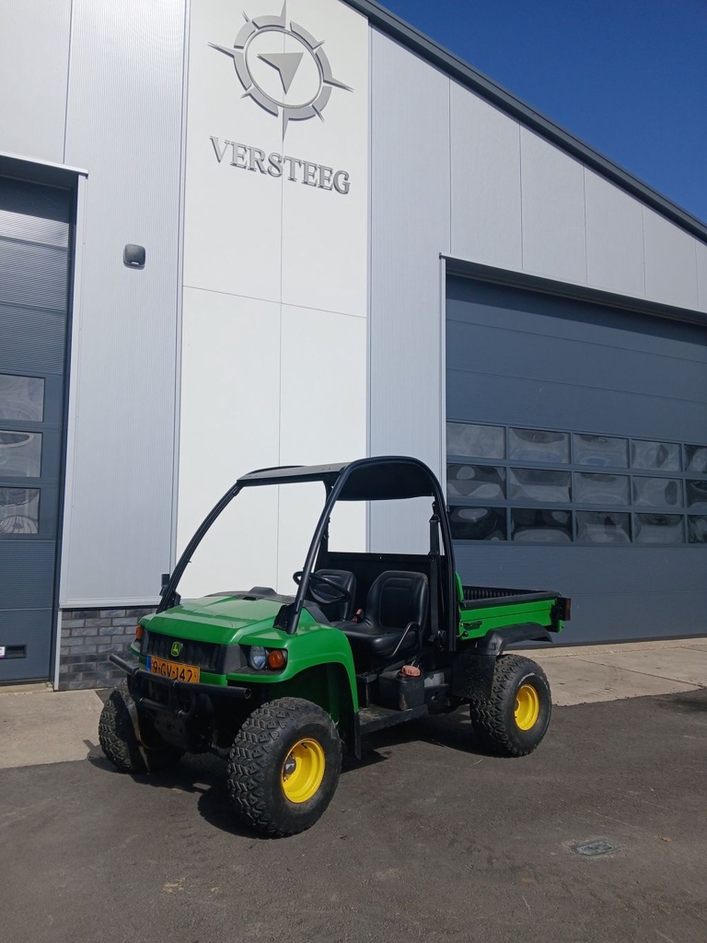 John Deere Gator 4x4 HPX