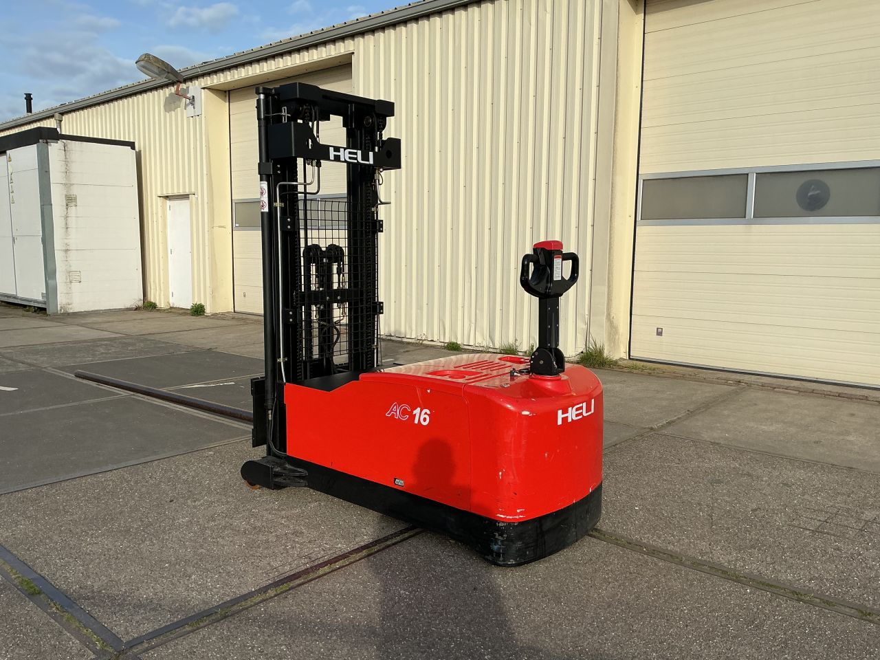 Heli vrijdragende stapelaar met draagdoorn bjr 2020