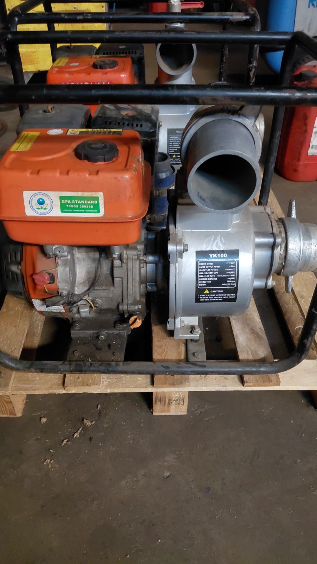 Waterpomp 100m3 per uur benzine , 9 hp, zonder slang