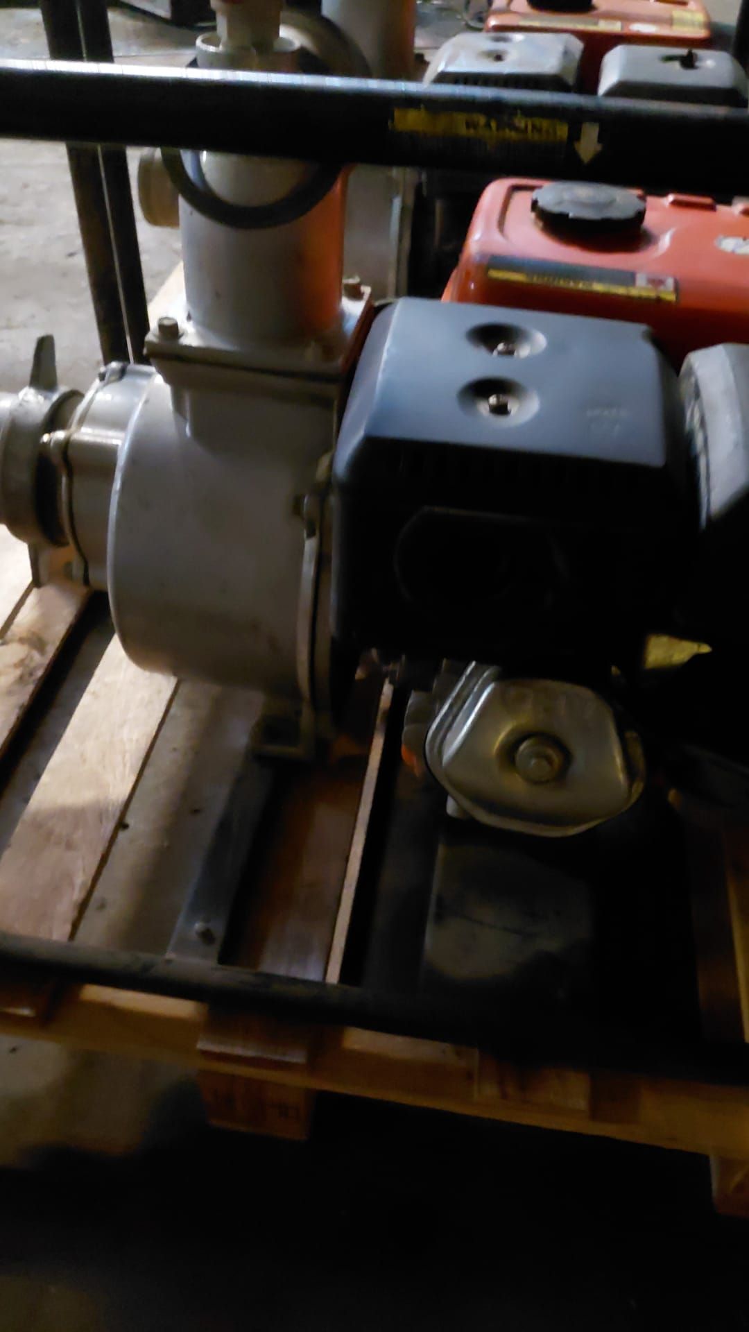 Waterpomp 100m3 per uur benzine , 9 hp, zonder slang