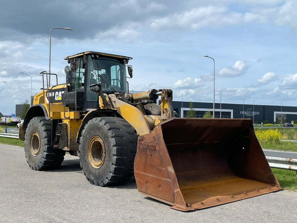 Caterpillar 966M