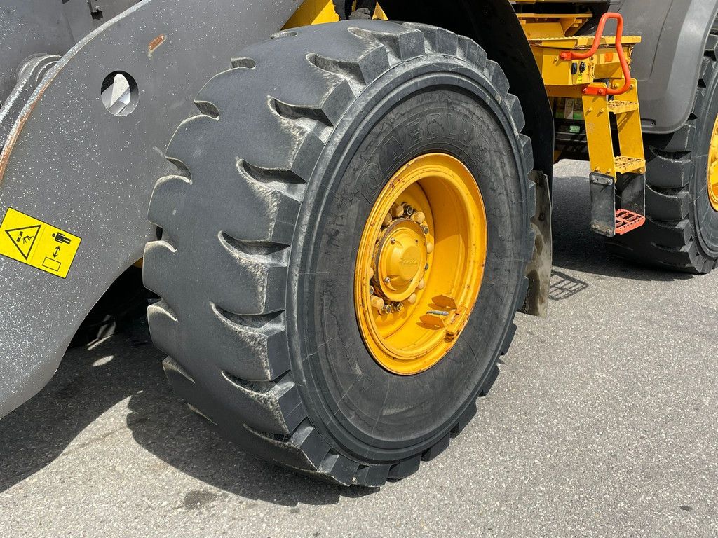 Volvo L90H
