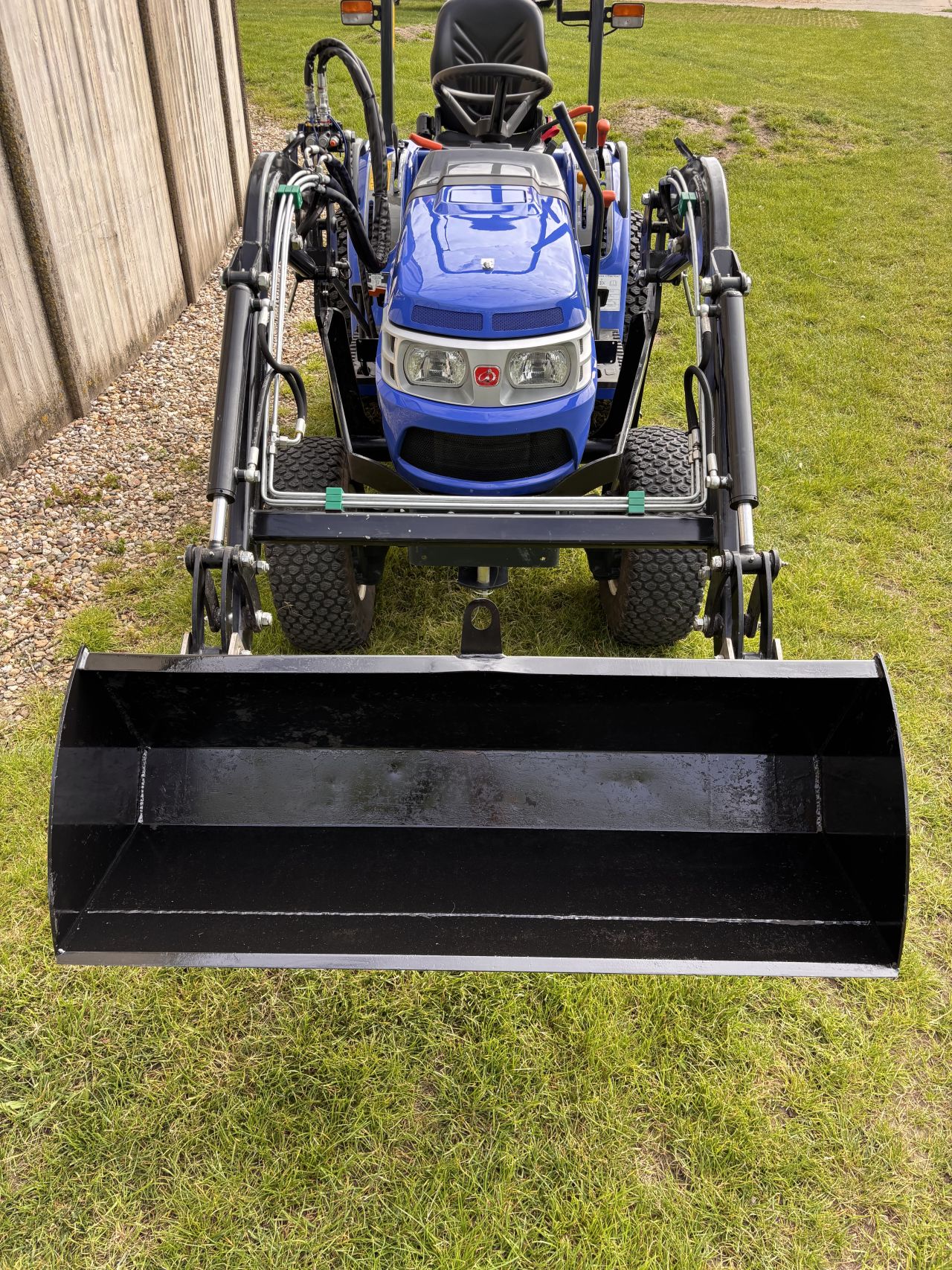 Iseki TM3217 nieuwstaat + grondbak en mestriek - NL kenteken